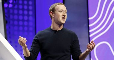 Stire din Tehnologie : Facebook lucrează la un smartwatch. Când ar putea fi lansat pe piață