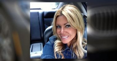 Stire din Actualitate : O femeie a furat peste 1 milion de dolari de la BMW pentru a-și cumpăra un Ford Mustang și bilete de avion