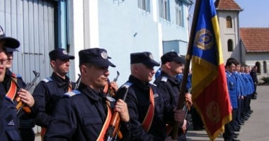 Stire din Eveniment : Zi de sărbătoare pentru jandarmii constănțeni