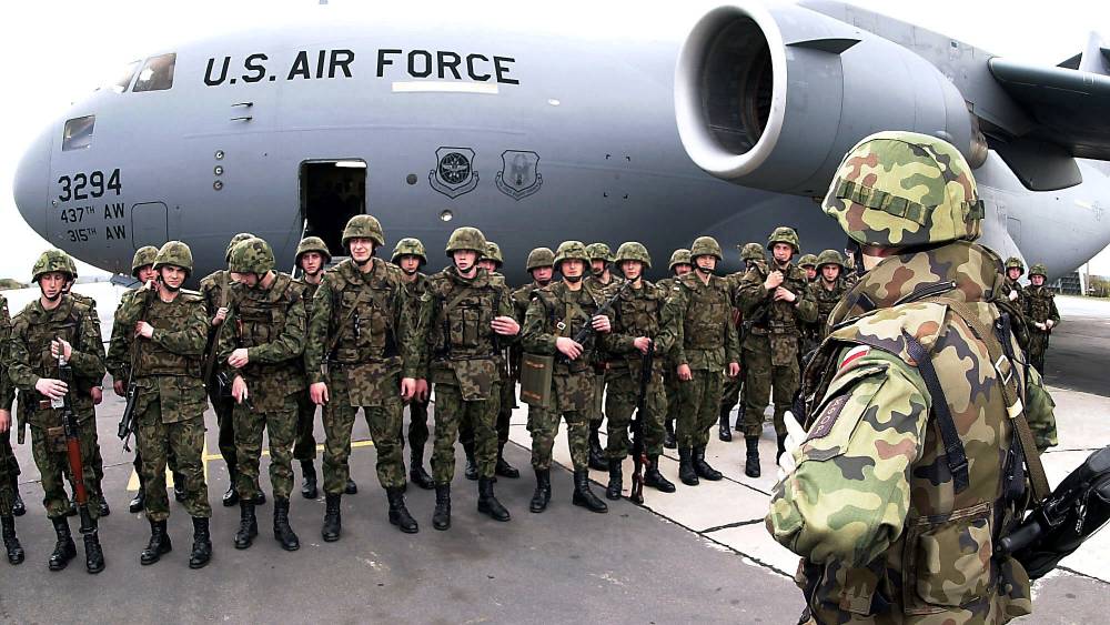 Statele Unite preiau comanda trupelor NATO din Europa. Cine îl înlocuiește pe generalul Breedlove - 000421f8705r00262799000-1462346939.jpg