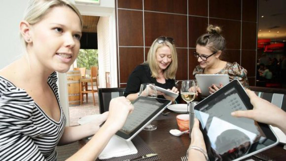 Un restaurant australian a înlocuit tradiționalele meniuri cu tablete iPad - 036a1a534c2b6b19bfe059780373b062.jpg