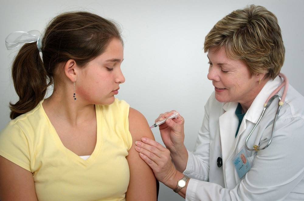 Vaccinul HPV, pericol pentru sănătate? - 08vaccineteenshotfull-1447073509.jpg