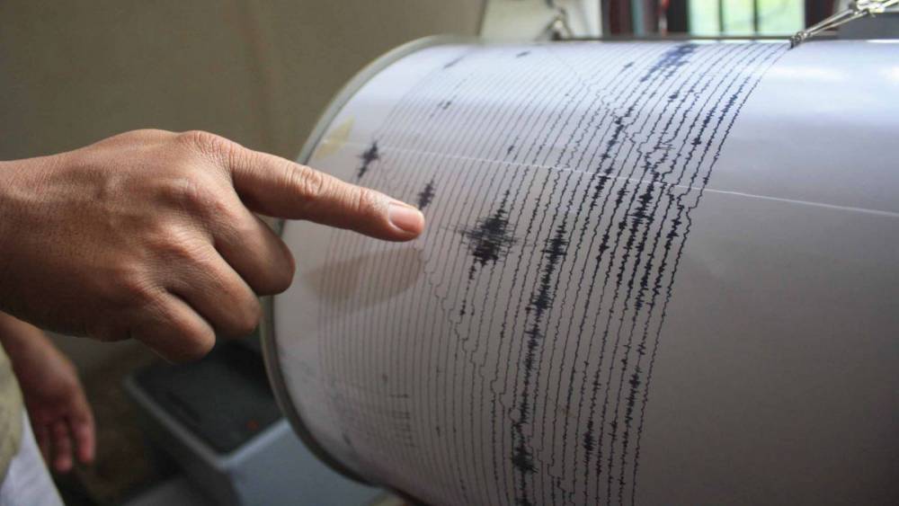 Cutremur în Indonezia. Alertă de tsunami - 1-1493463305.jpg