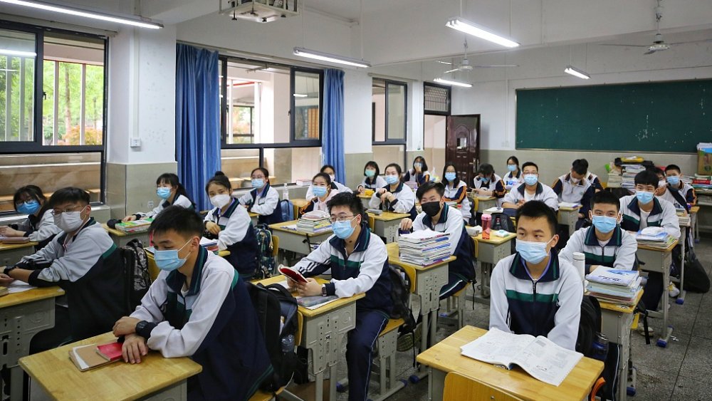 Școlile și universitățile din Beijing se închid! În China au revenit cazurile de COVID-19 - 1-1592324592.jpg