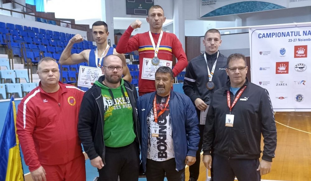 Florentin Niculescu, de la CS Năvodari, campion naţional la box la 34 de ani - 1-1638458009.jpg
