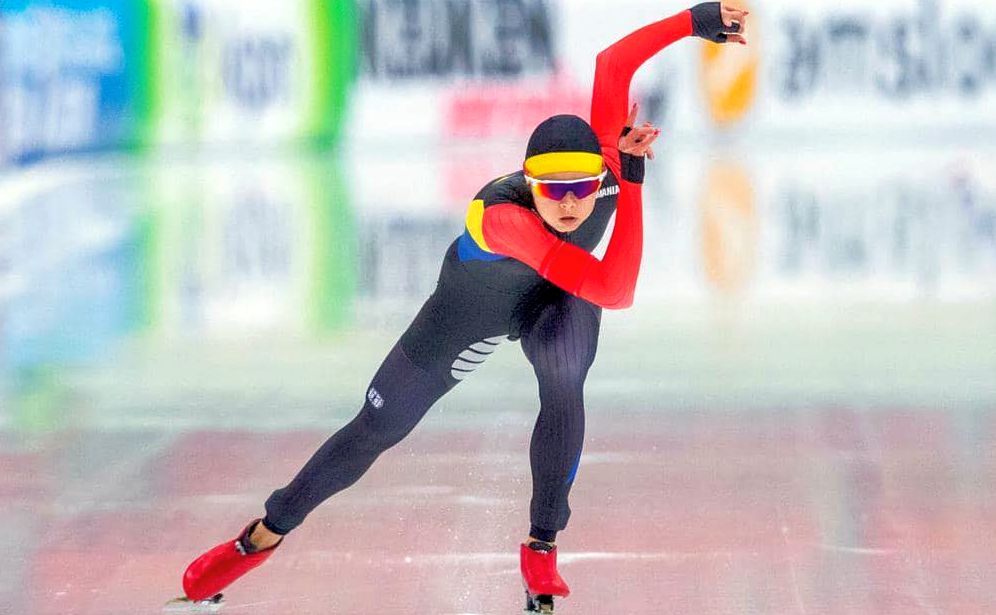 Olimpism / Patinatoarea română Mihaela Hogaş, medaliată cu argint la Cupa Mondială de la Innsbruck - 1-1643200511.jpg
