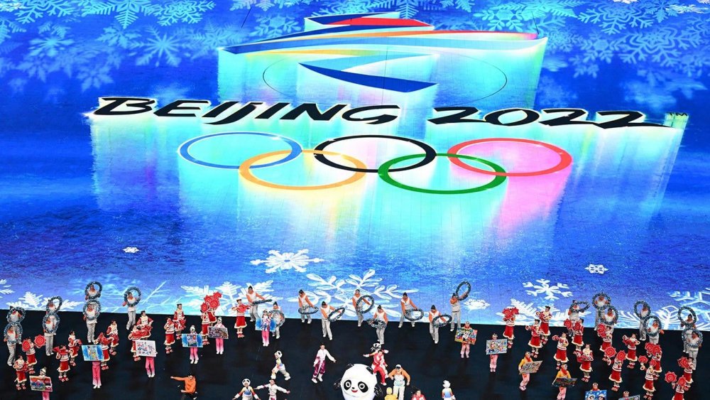 Olimpism / JO de iarnă 2022, deschise oficial. Paul Pepene şi Raluca Strămăturaru, purtătorii de drapel ai echipei României - 1-1643984820.jpg