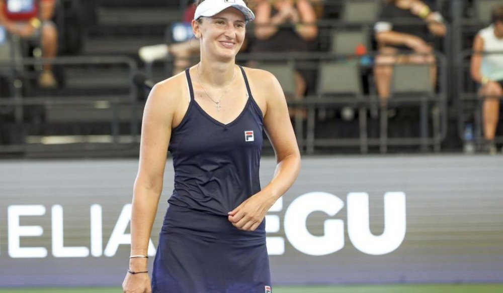 Tenis / Martincova - out! Irina Begu, în semifinalele turneului WTA de la Sankt Petersburg - 1-1644584052.jpg