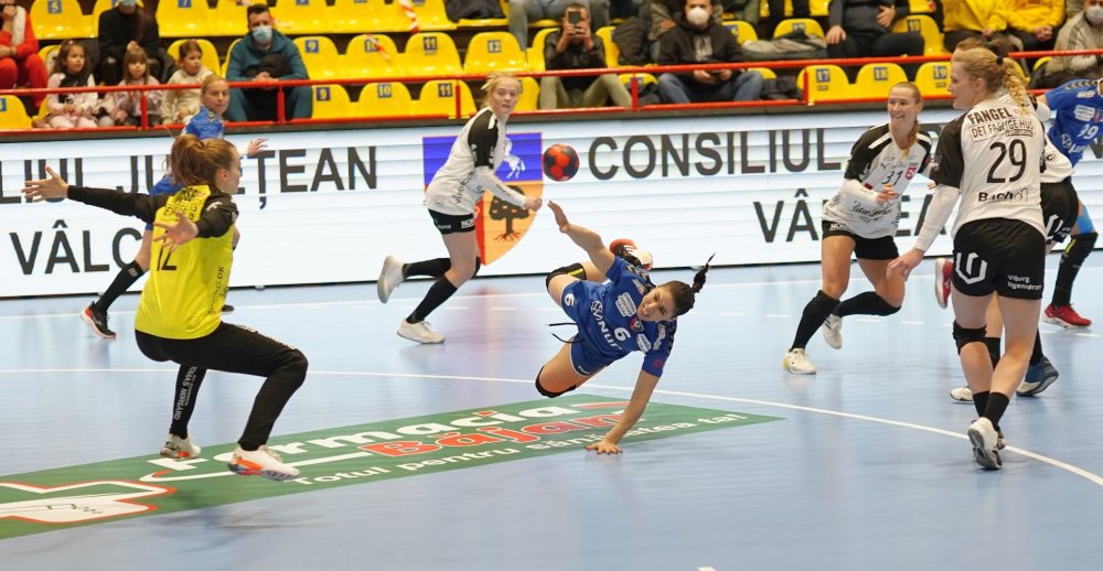 Handbal / SCM Râmnicu Vâlcea, remiză cu Viborg, în EHF European League. Ambele echipe, calificate în sferturi - 1-1644824944.jpg