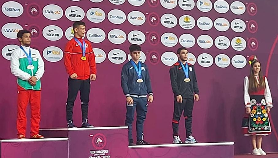 Lupte / Denis Mihai a cucerit medalia de bronz la Campionatul European de seniori U23. Andreea Ana intră în competiţie! - 1-1646814025.jpg