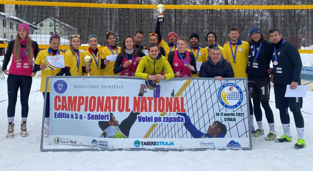 Volei / UVT Timișoara și CSU ASE București, campioane naționale la volei pe zăpadă - 1-1647780489.jpg