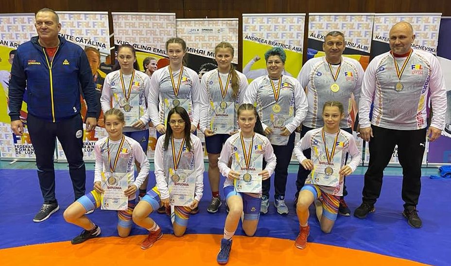 Echipa feminină CS Poseidon Limanu-2 Mai, campioana României la lupte - 1-1649245424.jpg