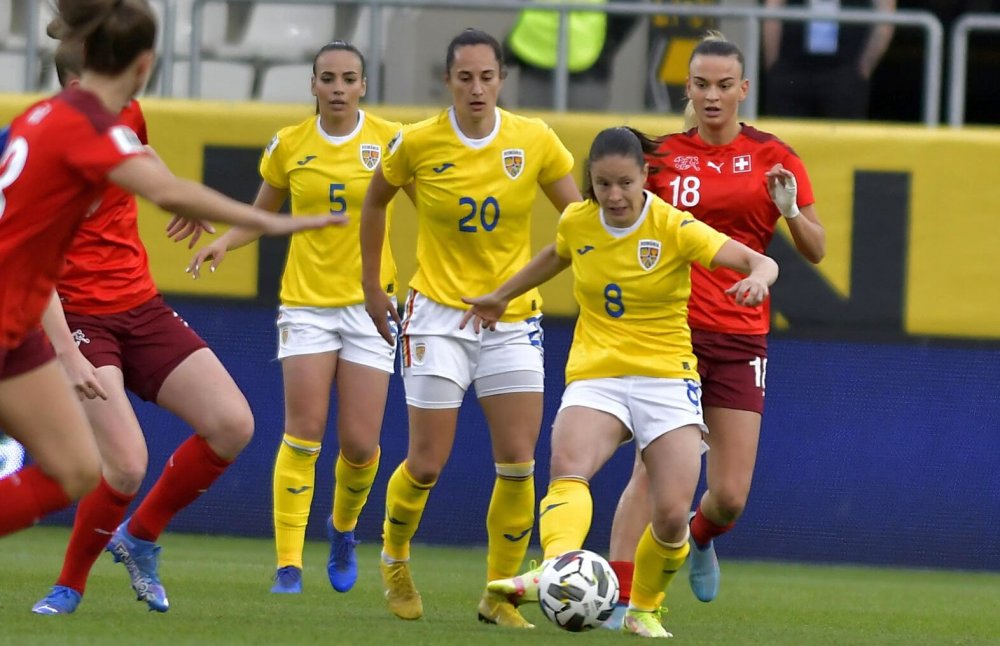 Fotbal feminin / Naţionala României a ţinut în şah puternica reprezentativă a Elveţiei - 1-1649584167.jpg