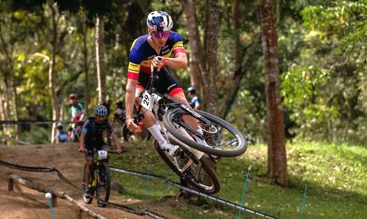 Ciclism / Vlad Dascălu a pedalat cu spor la Cupa Mondială de mountain bike din Brazilia - 1-1649677725.jpg