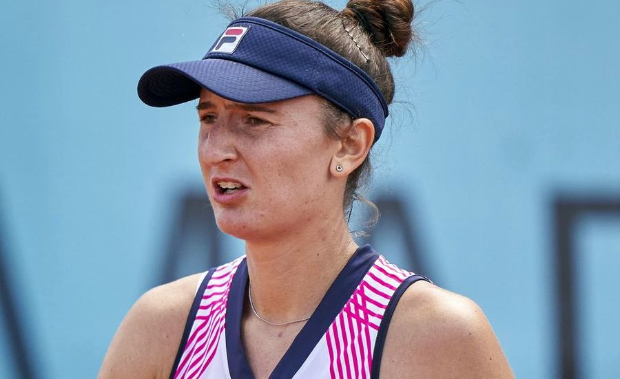 Tenis / Irina Begu, învinsă de Belinda Bencic în turul întâi al turneului WTA de la Madrid - 1-1651214656.jpg