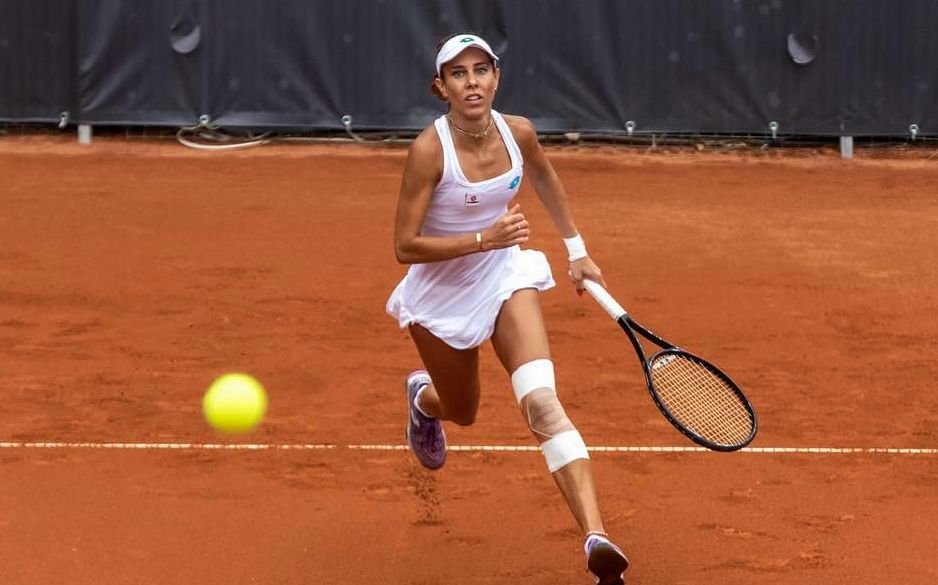 Tenis / Accidentată la gleznă, Mihaela Buzărnescu s-a retras din turneul WTA de la Iaşi - 1-1659443350.jpg