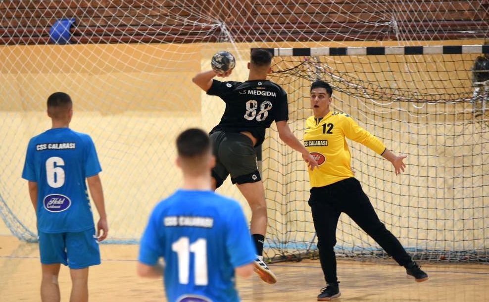 Handbal / CS Medgidia, peste 50 de goluri marcate în partida cu CSS Călăraşi, în Campionatul Naţional de juniori - 1-1668436837.jpg