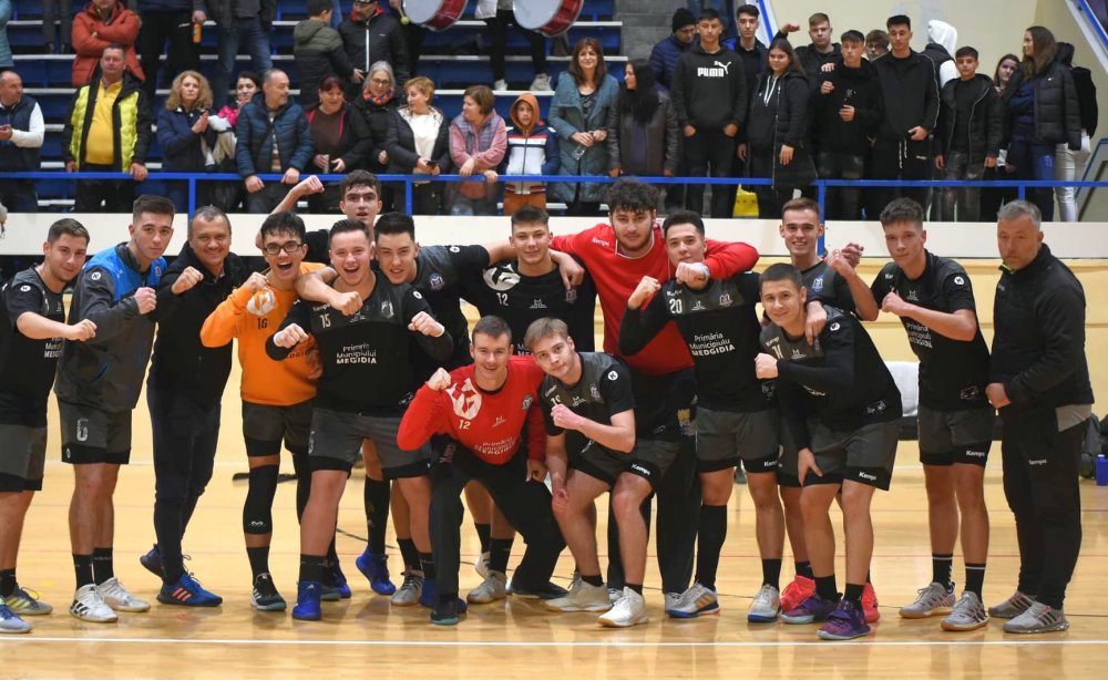 Handbal / Juniorii de la CS Medgidia, pregătiri pentru primul meci oficial al anului, în Campionatul Naţional - 1-1675934990.jpg