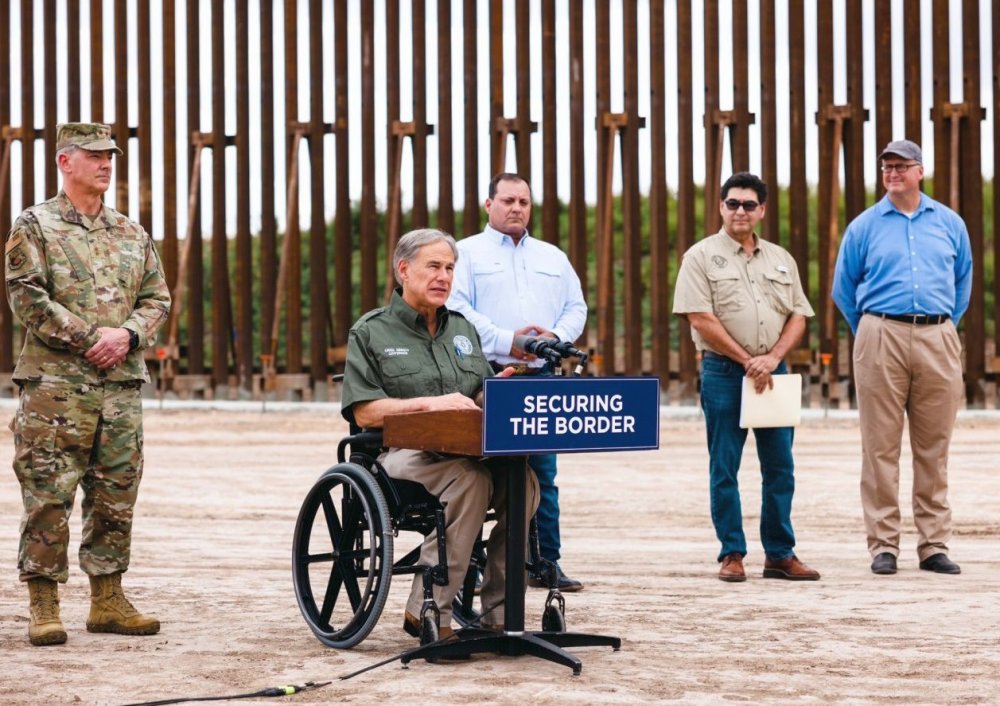 Guvernatorul Texasului desfăşoară Garda Naţională la frontiera cu Mexicul - 1-1683617722.jpg