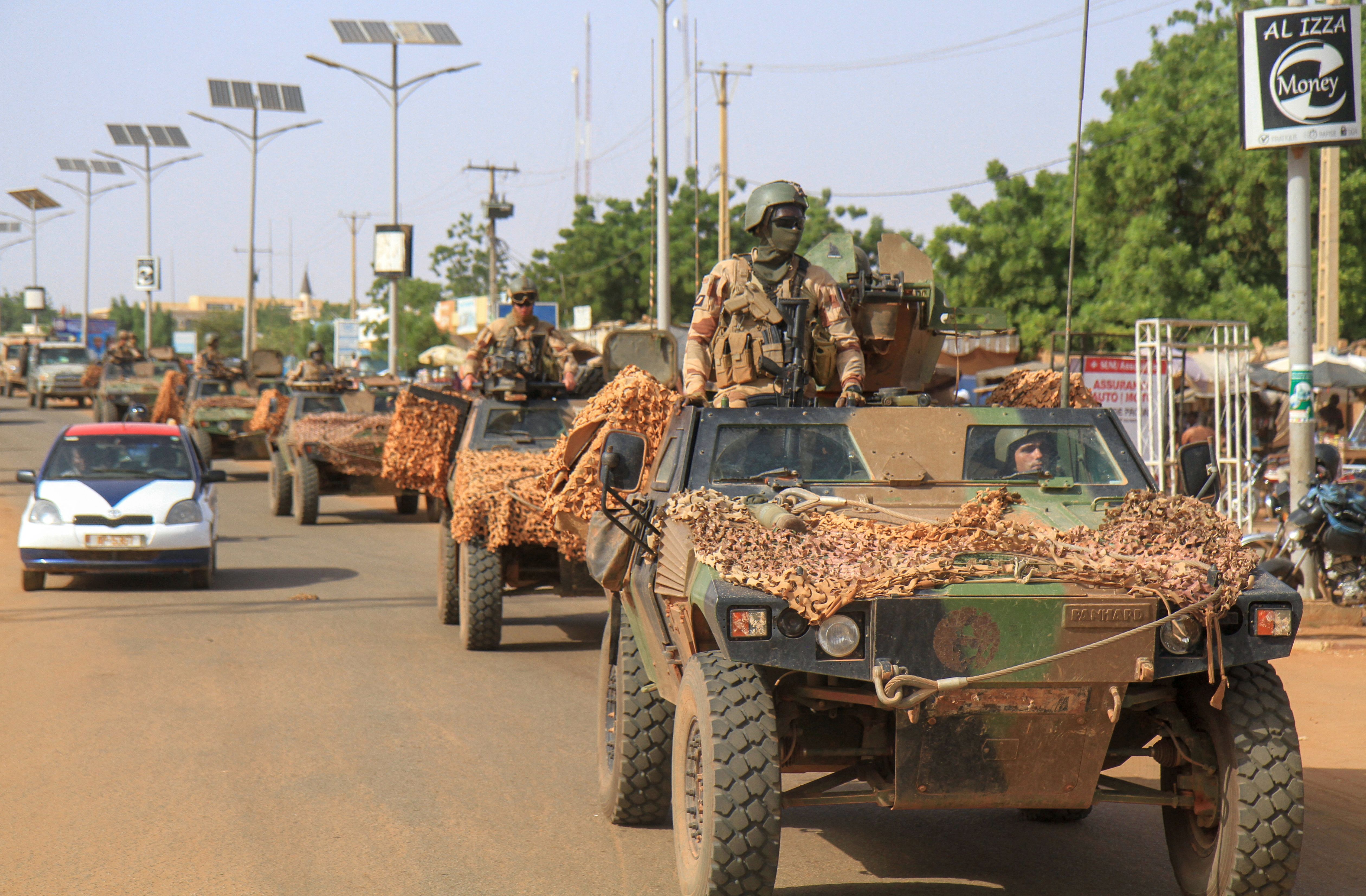 Forţele franceze încep să părăsească Nigerul. Direcţia Ciad! - 1-1697009176.jpg