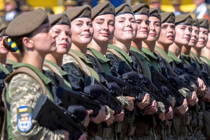 Moscova a început recrutarea de femei pentru misiuni de luptă în războiul său împotriva Ucrainei - 1-1698135415.jpg