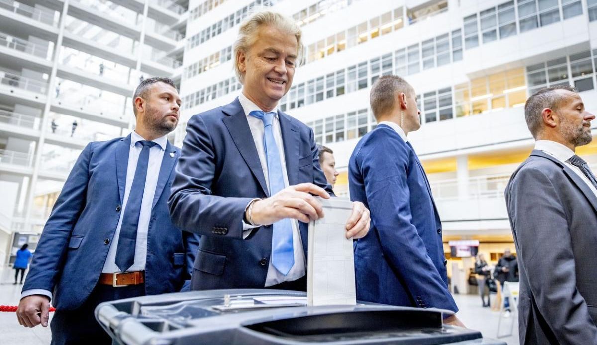 Partidul de extremă-dreapta al lui Geert Wilders, pe primul loc la alegerile din Ţările de Jos - 1-1700725115.jpg