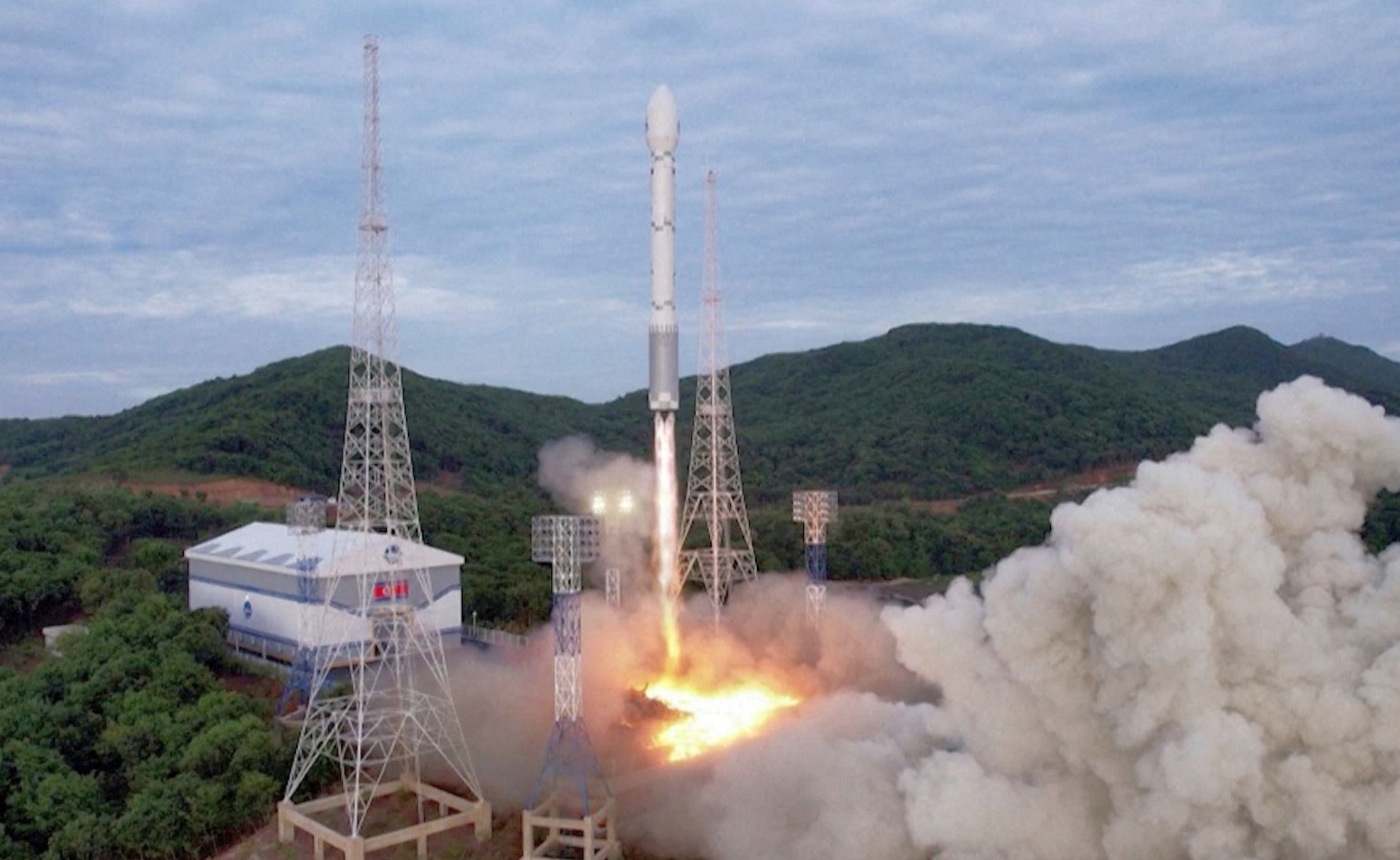 Coreea de Nord: Lansarea satelitului spion, act legitim de autoapărare împotriva SUA - 1-1701167585.jpg