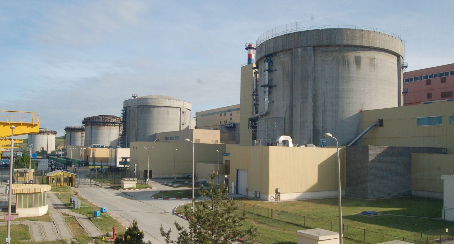 Acord de cooperare! Izotopi medicali ar putea fi produşi la Centrala Nuclearo-Electrică de la Cernavodă - 1-1701343588.jpg