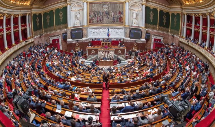 Adunarea Naţională franceză, vot favorabil acordului de securitate dintre Paris şi Kiev - 1-1710321575.jpg