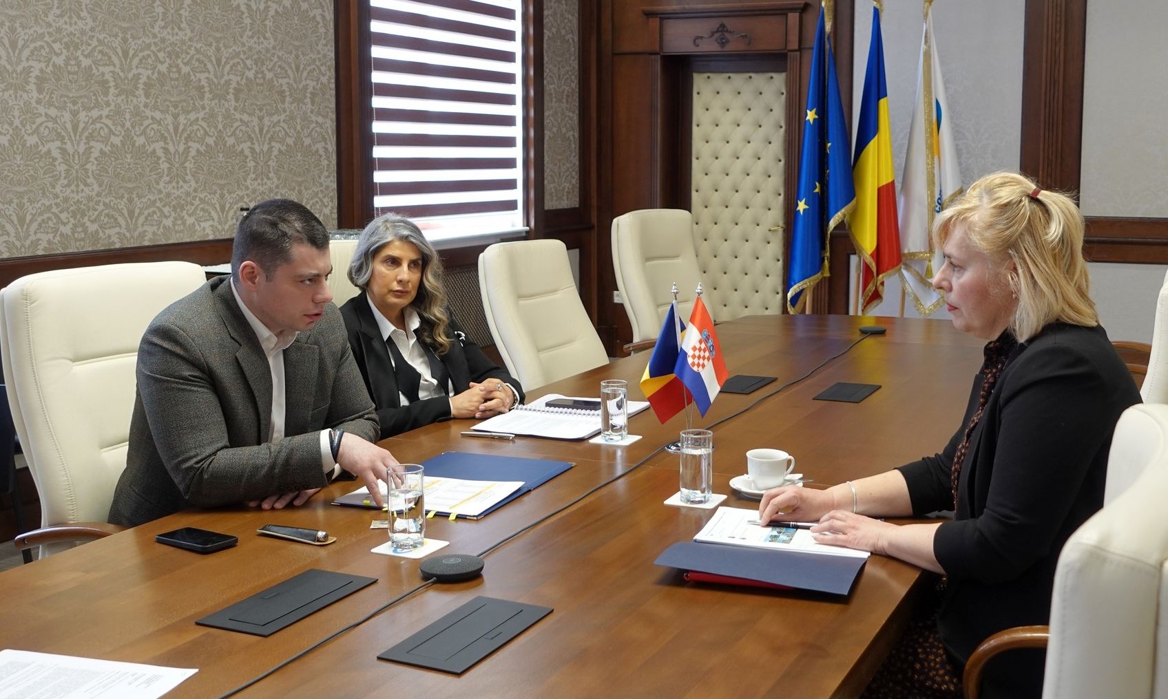 Ambasadorul Croaţiei la Bucureşti, Marija Kapitanovic, vizită în Portul Constanţa - 1-1711270475.jpg