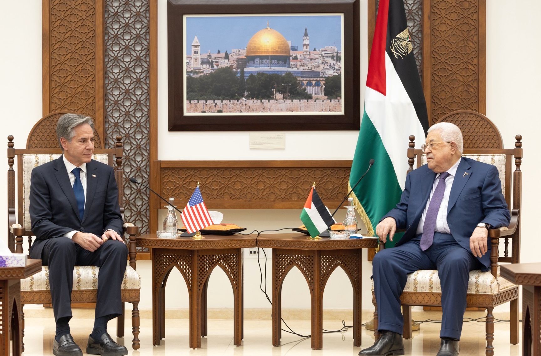 Antony Blinken îl îndeamnă pe Mahmoud Abbas să reformeze Autoritatea Naţională Palestiniană - 1-1712038808.jpg