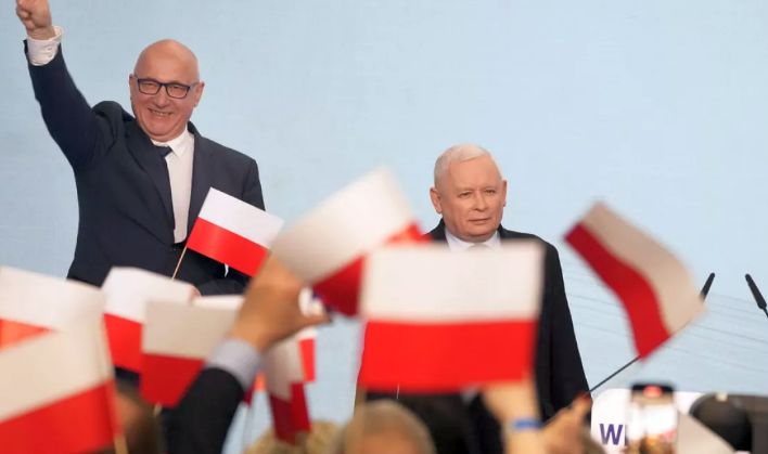 Coaliţia pro-europeană îşi confirmă ponderea politică la alegerile locale din Polonia - 1-1712561001.jpg