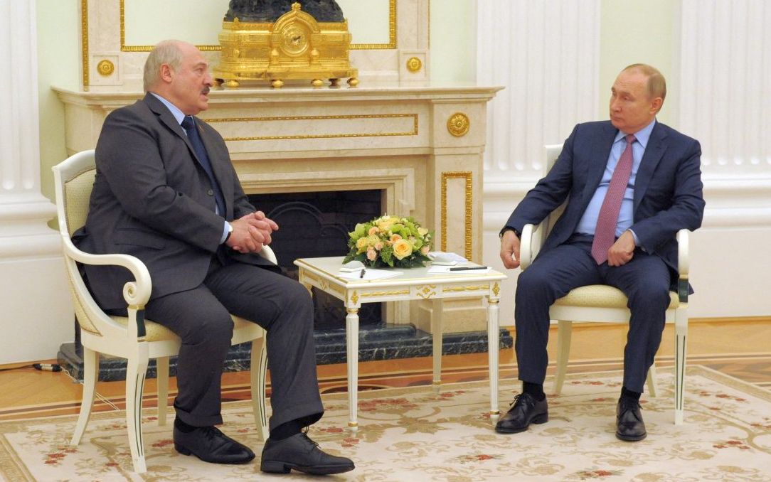 Lukaşenko i s-a plâns lui Putin de ameninţarea din partea Occidentului - 1-1712905809.jpg