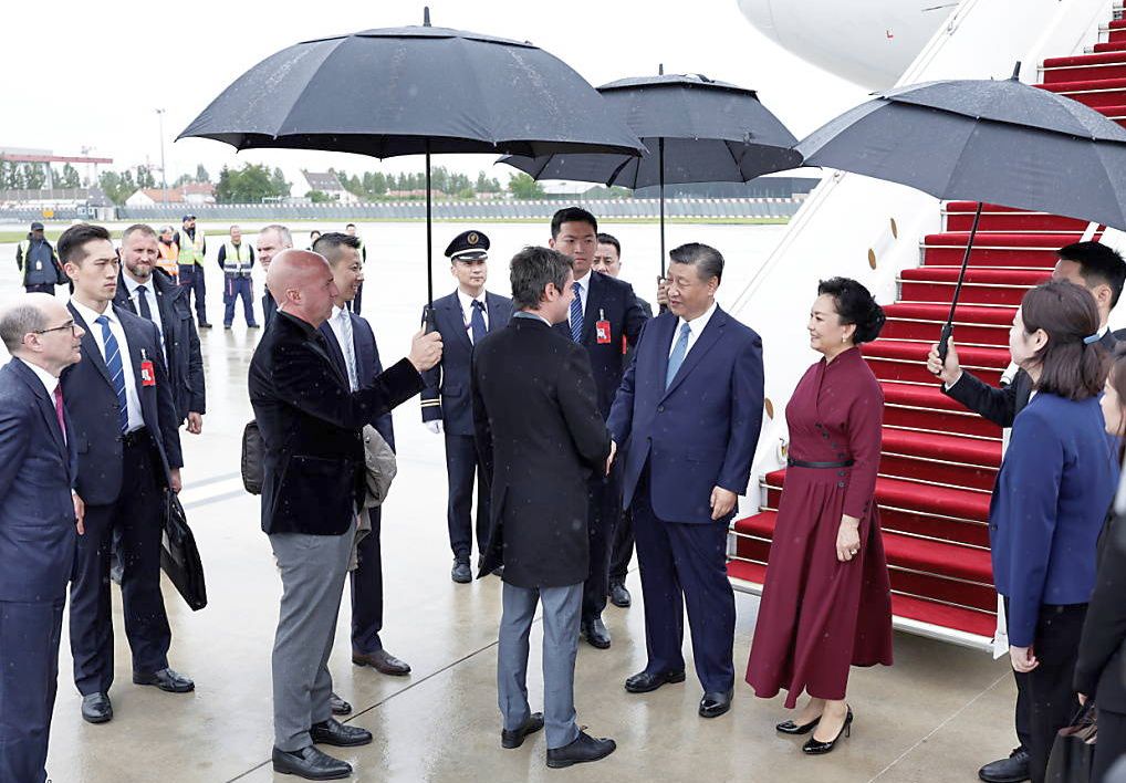 Xi Jinping şi-a început în Franţa primul său turneu european din 2019 - 1-1714979567.jpg