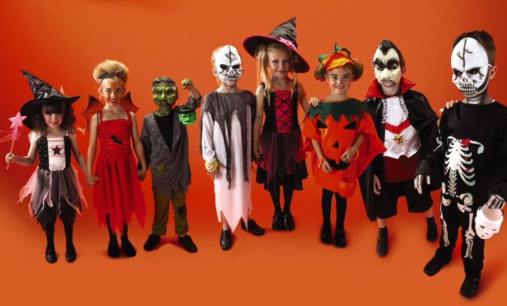 Cum celebrează elevii din CONSTANȚA sărbătoarea de Halloween - 100deelevi-1414741777.jpg