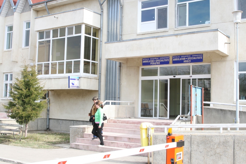 Spitalul Cernavodă nu se închide - 10octombriespitalcernavodadsp-1318253402.jpg