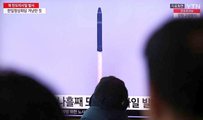 Coreea de Nord a lansat, duminică, o rachetă balistică înspre Marea Japoniei - 11-1679228052.jpg
