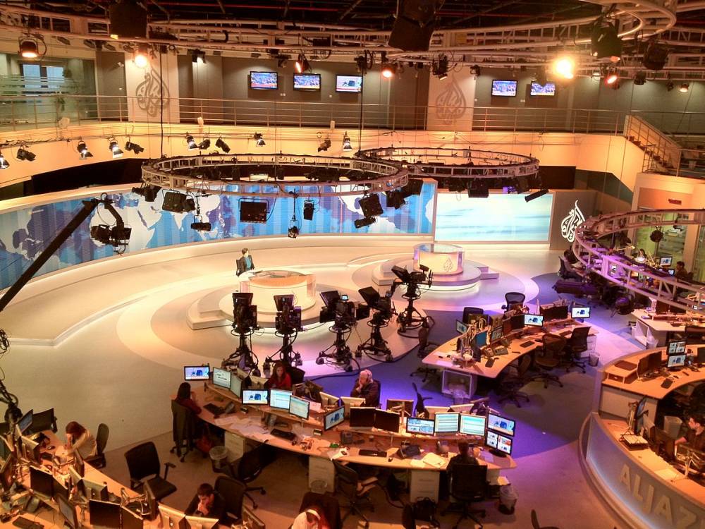 Arabia Saudită a închis birourile televiziunii qatareze Al Jazeera - 1200pxaljazeeraenglishnewsdesk-1496728201.jpg