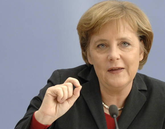 VICTORIE în ALEGERI. Angela Merkel salută 