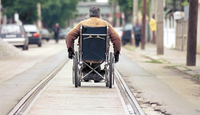 Ce vrea să facă Ministerul Muncii cu indemnizația persoanelor cu handicap - 148108handicap131655263713746700-1414587684.jpg