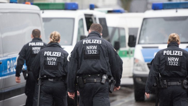 Atentat în Germania! Un bărbat care a intrat cu mașina în pietoni, împușcat de polițiști - 1539082101800-1488051974.jpg
