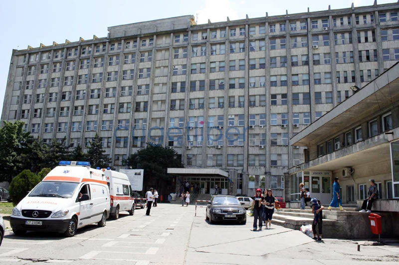 Cei doi angajați ai Spitalului Clinic Județean Constanța, acuzați de luare de mită, arestați pentru 20 de zile - 15637ed71e3e1c7523d8f4f2160a71d6.jpg