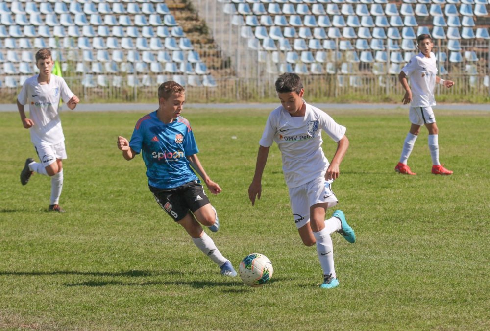 Fotbal / Juniorii U14 ai Academiei Hagi, remiză cu FC Player București, în meci amical - 163112552025643-1631278902.jpg