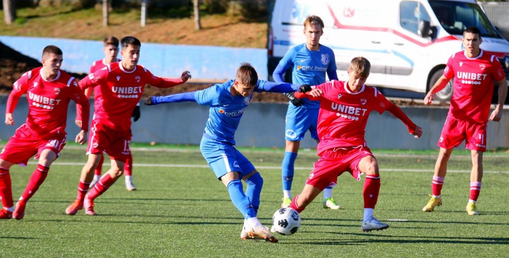 Fotbal / Juniorii Farului s-au impus în restanţa cu Dinamo Bucureşti, din Liga Elitelor U19 - 163836239765207-1638364420.jpg