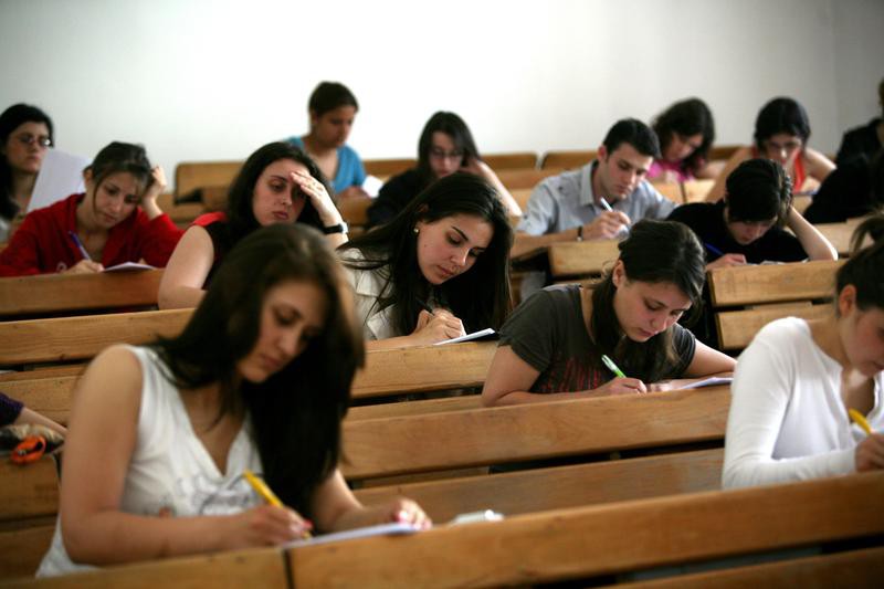 Unde vor să învețe studenții români - 173551studenti-1350315248.jpg