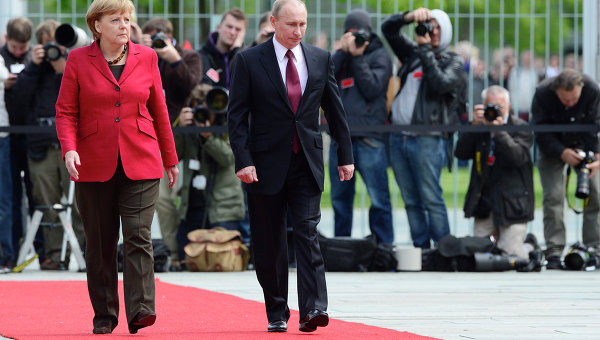 Discuții  despre democrație,  între Angela Merkel  și Vladimir Putin - 173792681-1353100330.jpg