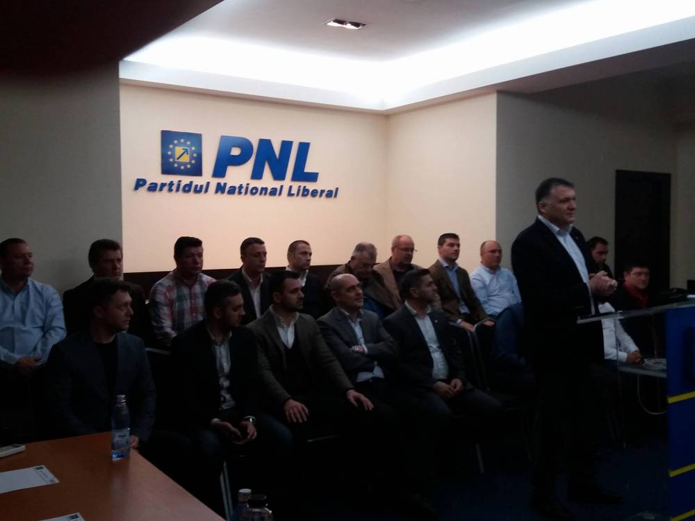 Deputatul Bogdan Huțucă și-a anunțat candidatura la PNL Constanța - 17571329128601250815757315948609-1490517987.jpg
