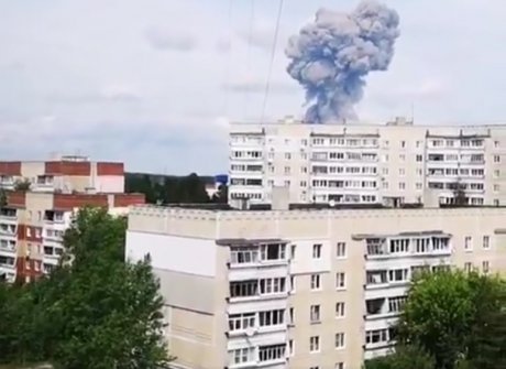 Explozii în lanț la o fabrică de muniții din Rusia. 80 de victime - 1explozierusia70070074600-1559417380.jpg