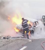 Autoturism cuprins de flăcări, pe Podul de la Doraly - 20190308223033-1552077058.jpg