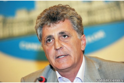 Ministrul Internelor Mircea Dușa a promis să plătească banii de echipamente pe 2011 - 203955articol-1344343031.jpg